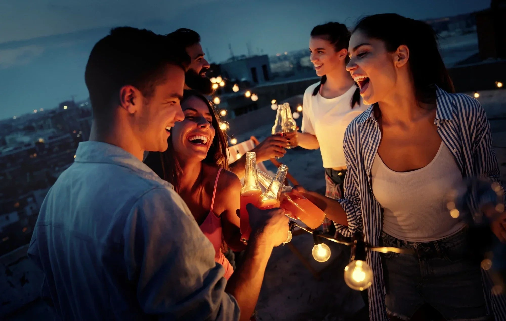 Lichterketten, Freunde & Sommerabende voller Atmosphäre