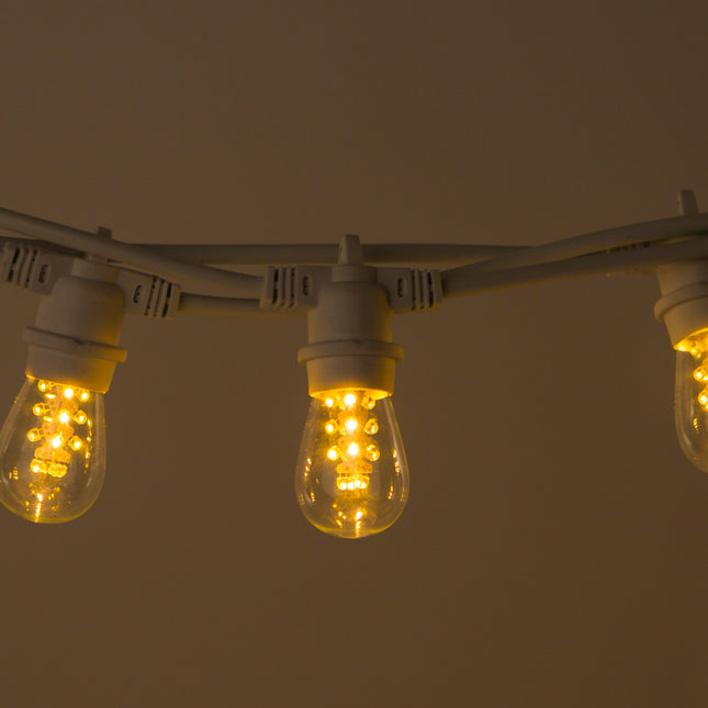 Lichterkette 5M mit 10 Klar Birnen mit 16 LEDs, E27 2W, Dimmbar, Weißes Kabel, Warm Licht, Verbindbar 500M, für Außen