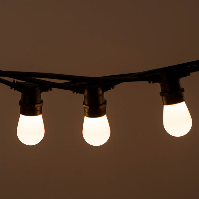 Lichterkette 10M mit 20 Mattweiß Birnen-LEDs E27 1W, Dimmbar, Schwarzes Flachkabel/Rundkabel, Warm Licht, Verbindbar 500M, für Außen