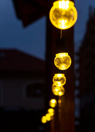 Lichterkette 10M mit 20 LED-Lampen, Schwarzes Kabel, Natürliche Licht, Verbindbar 30M, für Außen