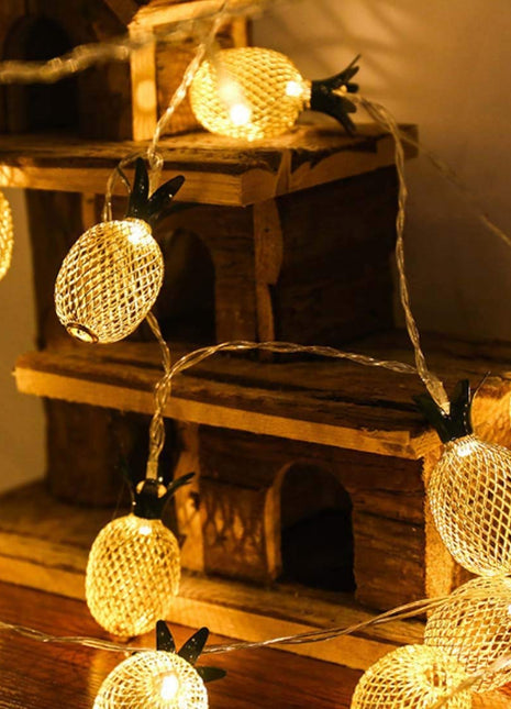 Dekorative Lichterkette 4M mit 20 Golden Förmchen Ananas mit LEDs, Warm Licht, Batteriebetrieben