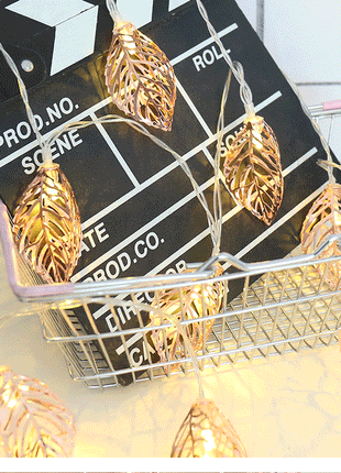 Lichterkette 4M mit 20 kupferfarbenen Metallblättern, Warm Licht, Batteriebetrieb