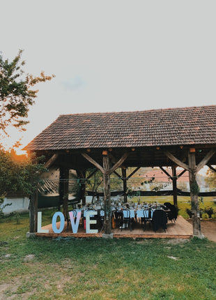 LOVE RGB 81 cm Beleuchtete volumetrische Buchstaben mit Fernbedienung