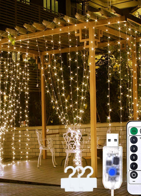 Silberdraht Lichtervorhang 3M × 3M, 300 LEDs, mit USB und Fernbedienung, 8 Programmen, Warm Licht, für Außen