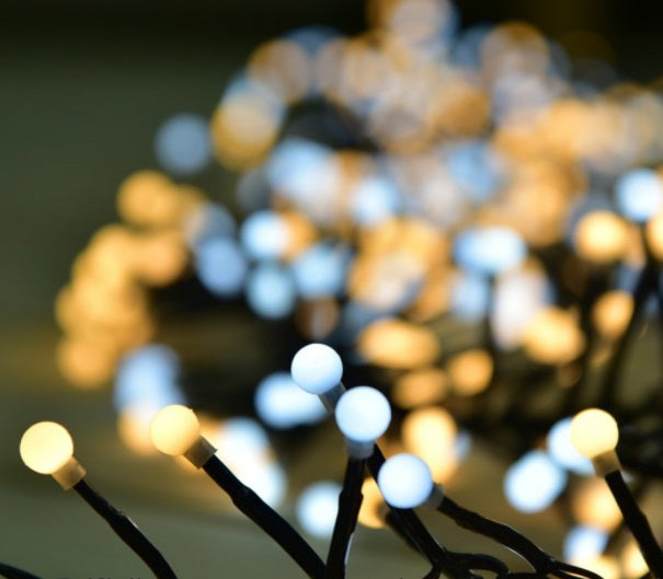 Lichterkette 10M mit 400 Kügelchen-LEDs, 8 Programmen, Schwarzes Kabel, Warm und Kalt Licht, Strombetrieb, für Außen