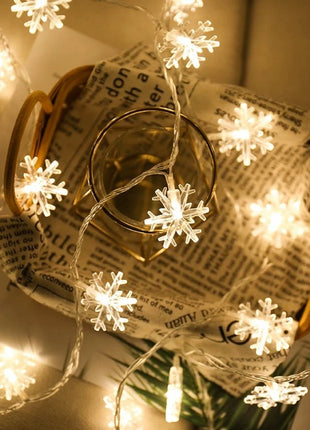 Dekorative Lichterkette 20M mit 200 Schneeflocken-LEDs, Warm Licht, Verbindbar 80M, Für Außen