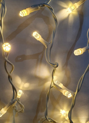 Eisregen Lichtervorhang 5,5M x 0,6M/ 0,8M/ 1M mit 360 LEDs, Weißes Kabel, 8 Programmen, Warm Licht, Verbindbar 22M, für Außen