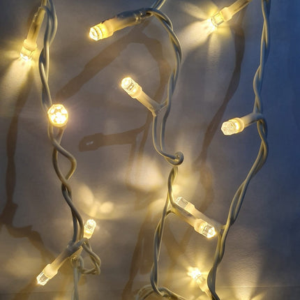 Eisregen Lichtervorhang 5,5M x 0,6M/ 0,8M/ 1M mit 360 LEDs, Weißes Kabel, 8 Programmen, Warm Licht, Verbindbar 22M, für Außen