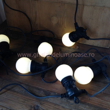 Lichterkette zu vermieten 10M mit 20 Matt Glühlampen-LEDs, Schwarzes Kabel, Warm Licht, Verbindbar 50M, für Außen