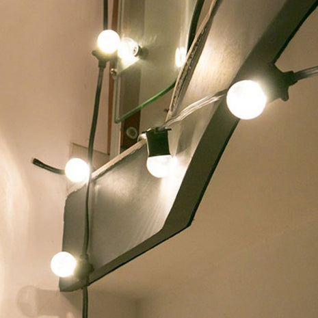 Grünes Kabel 100M mit 300 Fassungen E27 aus max 15W, für Außen