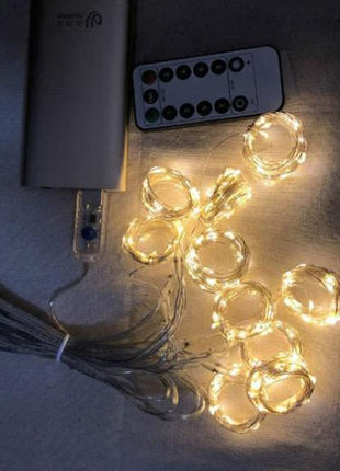 Silberdraht Lichtervorhang 3M × 3M, 300 LEDs, mit USB und Fernbedienung, 8 Programmen, Warm Licht, für Außen