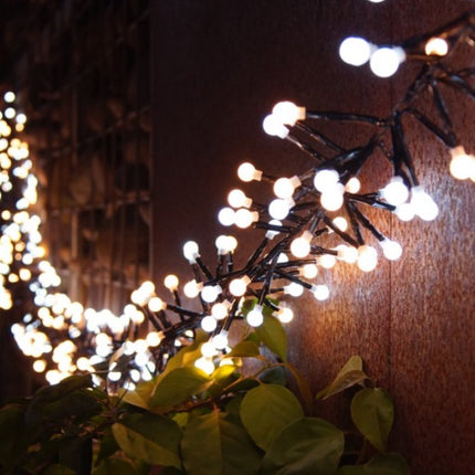 Lichterkette 10M mit 400 Kügelchen-LEDs, 8 Programmen, Schwarzes Kabel, Warm und Kalt Licht, Strombetrieb, für Außen