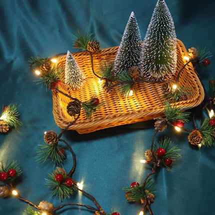 Lichterkette 2M mit 20 LEDs mit kleinen roten Beeren, Glocken und Tannenzapfen, Warm Licht, Batteriebetrieben