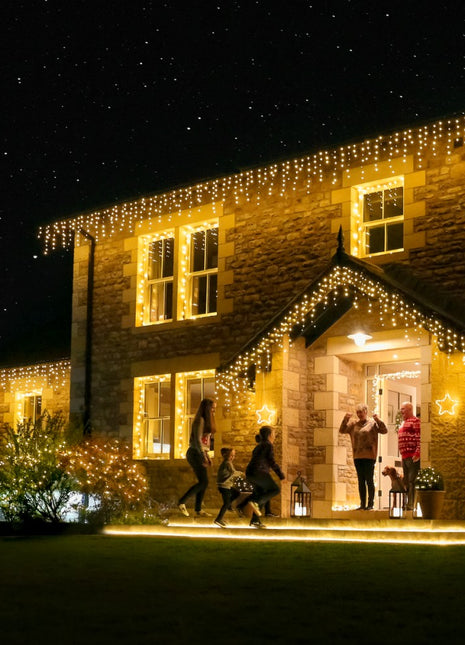 Eisregen Lichtervorhang 5,5M x 0,6M/ 0,8M/ 1M mit 360 LEDs, Dunkelgrün Kabel, 8 Programmen, Warm Licht, Verbindbar 22M, für Außen