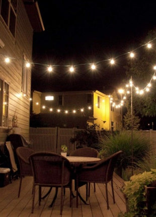 Lichterkette 10M mit 20 Glühbirnen E27, 11W, Schwarzes Kabel, Verbindbar 50M, für Außen