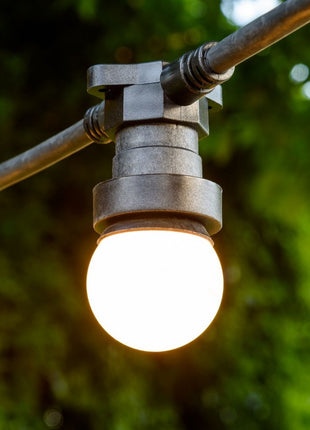 Kabel 10M mit 20 Fassungen E27 max. 15W, Schwarzes Kabel, Verbindbar max. 1000W, für Außen