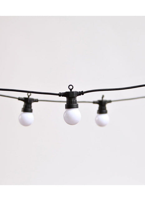 Lichterkette 5M mit 10 Matt LED-Lampen, Schwarzes Kabel, Sehr Warmes Licht, Verbindbar 30M, für Außen