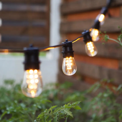 Außenlichterkette mit S14 LED-Leuchtmitteln aus Glas, dimmbar und sehr warmweißem Licht