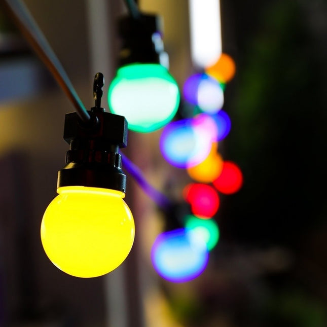 Lichterkette 5M mit 10 Mehrfarbige LED-Lampen, Schwarzes Kabel, Warm Licht, Verbindbar 30M, für Außen