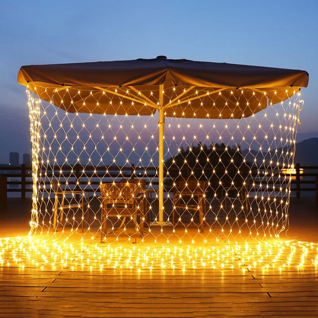 Lichternetz 6M × 4M mit 672 LEDs, Durchsichtig Kabel, Warm Licht, für Außen
