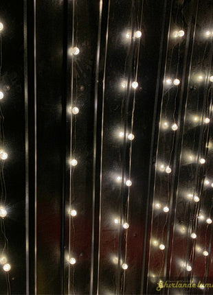 Silberdraht Lichtervorhang 2,2M × 1,9M, 120 Kugeln-LEDs, Kalt Licht, Verbindbar 4M, für Innen