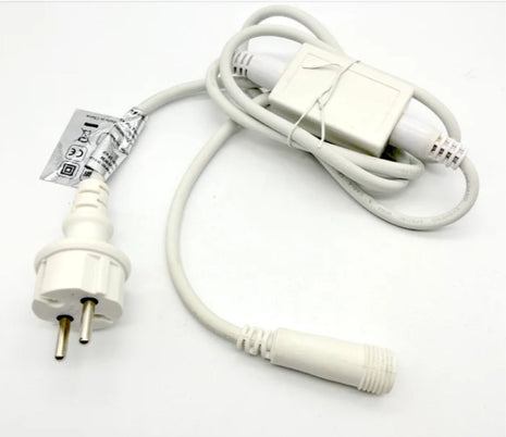 Weißes Netzkabel 1,5 m mit Stecker 230 V, max. 480 W, Schutzart IP67