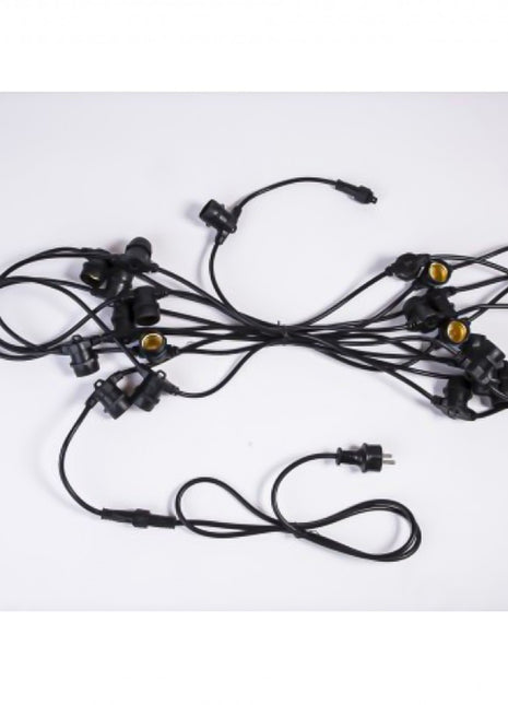 Kabel 10M mit 10 Fassungen E27, Schwarzes Kabel 2 x 1.5mm², Verbindbar max. 2000W, für Außen