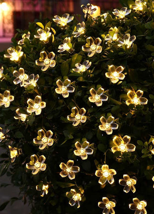 Solar Lichterkette 3M mit 20 Lotusblumen-LEDs, Dunkelgrün Kabel, Warm Licht, für Außen
