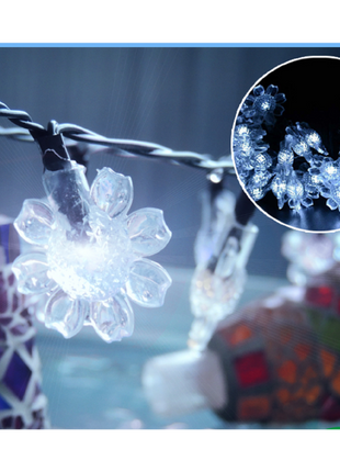 Solar Lichterkette 5M mit 50 Blumen-LEDs, Dunkelgrün Kabel, Warm Licht, für Außen