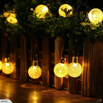 Solar Lichterkette 3M mit 20 Kugeln-LEDs, Dunkelgrün Kabel, Warm Licht, für Außen