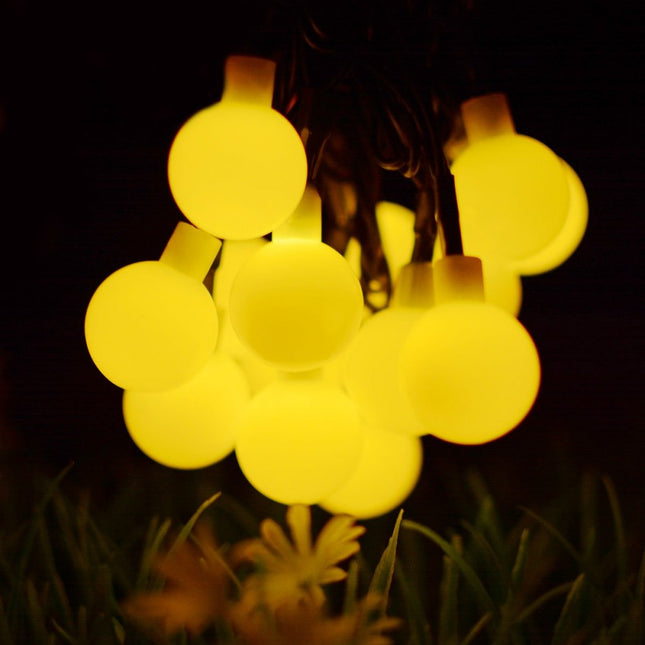 Solar Lichterkette 5M mit 50 Kugeln-LEDs, Dunkelgrün Kabel, Warm Licht, für Außen