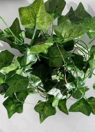 2M künstliche Efeugirlande mit 76 Blättern und 20 Mini-LEDs, Batteriebetrieben, für Außen