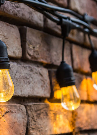 Lichterkette 15M mit 15 Pendel LED-Birnen, E27, 2W, Kunststoff, Dimmbar, Schwarzes Kabel, Verbindbar 500M, für Außen