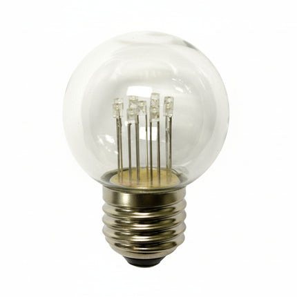 Kompaktes LED-Leuchtmittel G45 mit klarer Glaskugel und E27-Fassung auf weißem Hintergrund