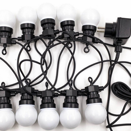 Lichterkette 5M mit 10 Matt LED-Lampen, Schwarzes Kabel, Sehr Warmes Licht, Verbindbar 30M, für Außen