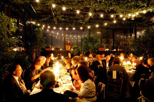 Lichterkette 5M mit 10 LED-Lampen, Schwarzes Kabel, Natürliche Licht, Verbindbar 1000M, für Außen