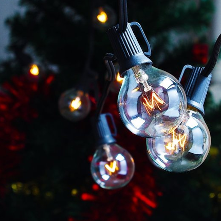 Lichterkette 8M mit 25 + 3 Glühlampen G40, E12, 7W, Schwarzes Kabel, Verbindbar 24M, für Außen