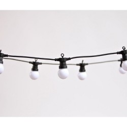 Lichterkette 5M mit 10 Matt LED-Lampen, Schwarzes Kabel, Sehr Warmes Licht, Verbindbar 30M, für Außen